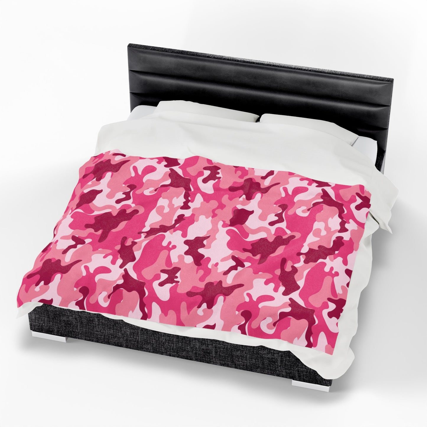 Pink Camo Plush Blanket - Cozy Throw for Girls, Kids, Bedroom Decor, Soft Blanket for Gift Giving, Snuggly Comforter