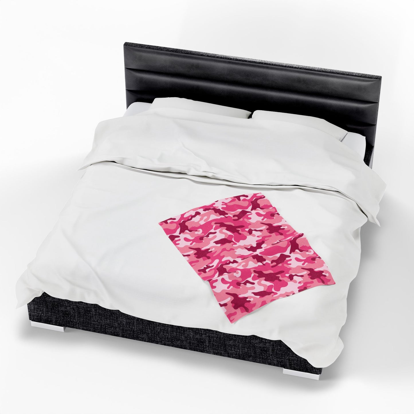 Pink Camo Plush Blanket - Cozy Throw for Girls, Kids, Bedroom Decor, Soft Blanket for Gift Giving, Snuggly Comforter