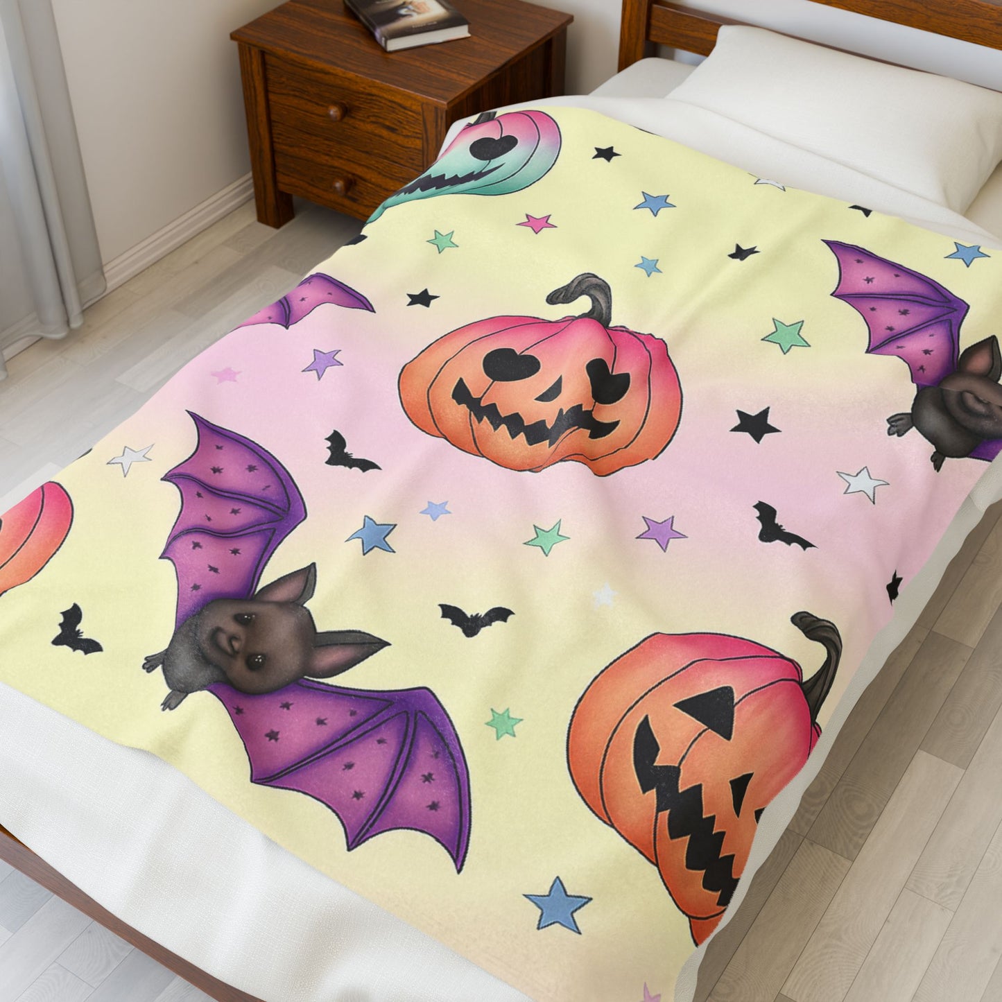 Halloween Plush Blanket, Cozy Trick or Treat Throw, Spooky Decor, Bat and Pumpkin Design, Perfect for Fall and Halloween Celebrations