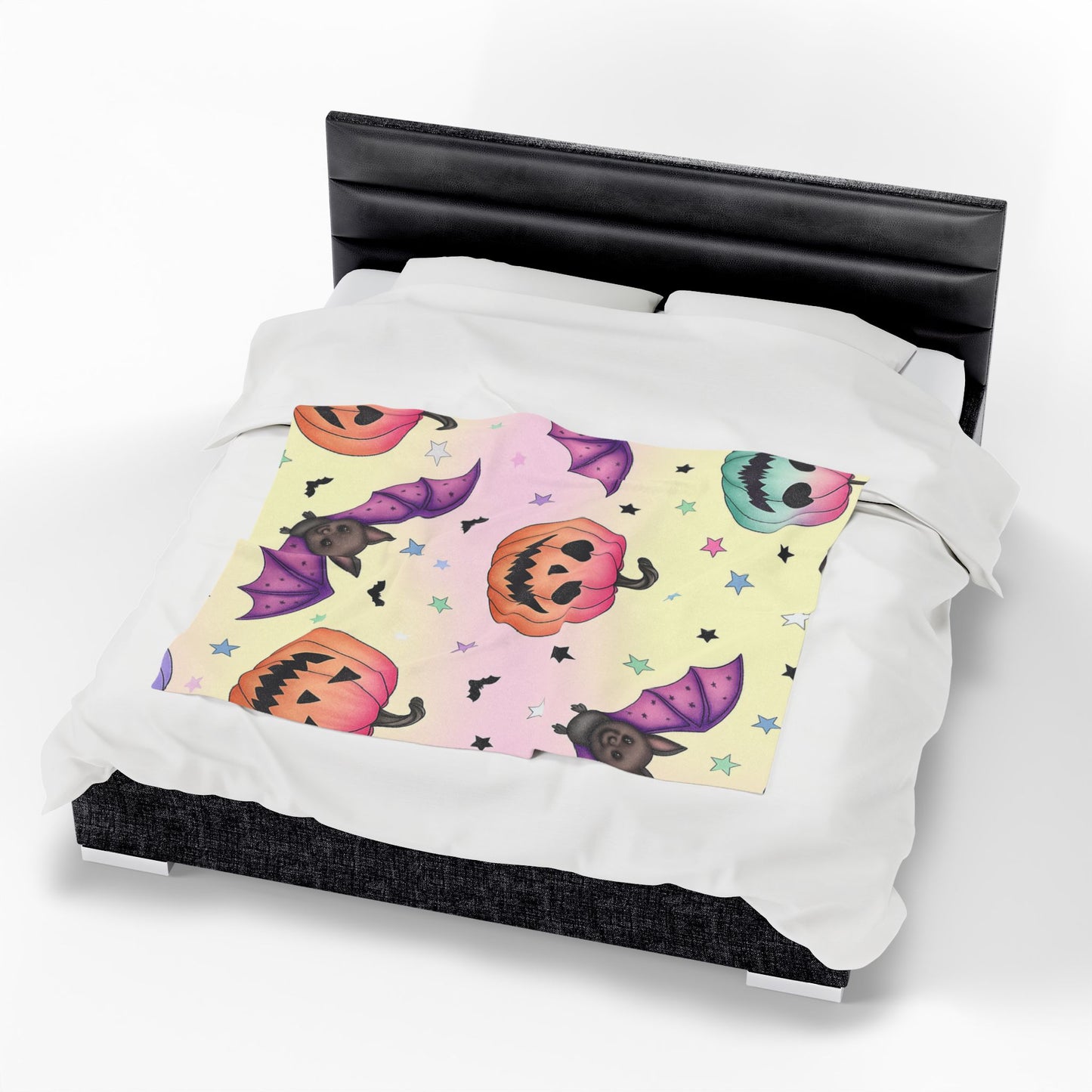 Halloween Plush Blanket, Cozy Trick or Treat Throw, Spooky Decor, Bat and Pumpkin Design, Perfect for Fall and Halloween Celebrations
