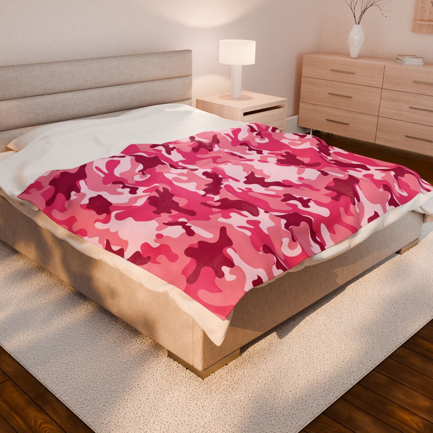 Pink Camo Plush Blanket - Cozy Throw for Girls, Kids, Bedroom Decor, Soft Blanket for Gift Giving, Snuggly Comforter