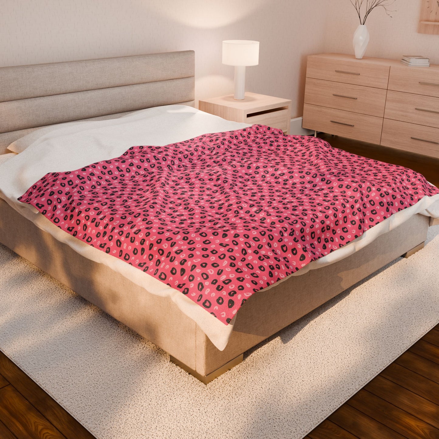Cozy Pink Velveteen Plush Blanket for Ultimate Comfort, Soft Throw Blanket for Home Decor, Perfect Gift for Mothers Day, Snuggle [...]