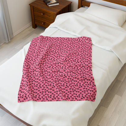 Cozy Pink Velveteen Plush Blanket for Ultimate Comfort, Soft Throw Blanket for Home Decor, Perfect Gift for Mothers Day, Snuggle [...]