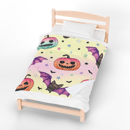 Halloween Plush Blanket, Cozy Trick or Treat Throw, Spooky Decor, Bat and Pumpkin Design, Perfect for Fall and Halloween Celebrations