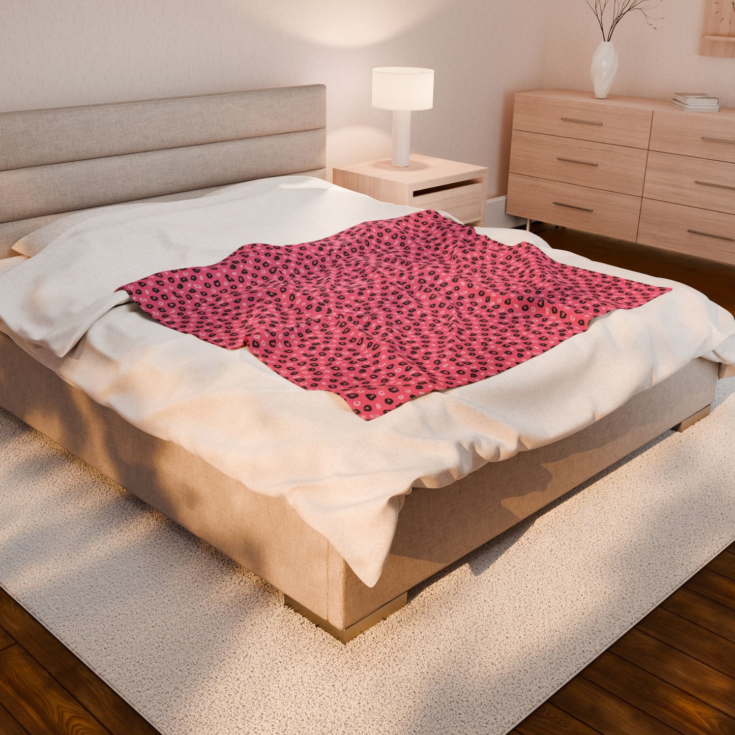 Cozy Pink Velveteen Plush Blanket for Ultimate Comfort, Soft Throw Blanket for Home Decor, Perfect Gift for Mothers Day, Snuggle [...]