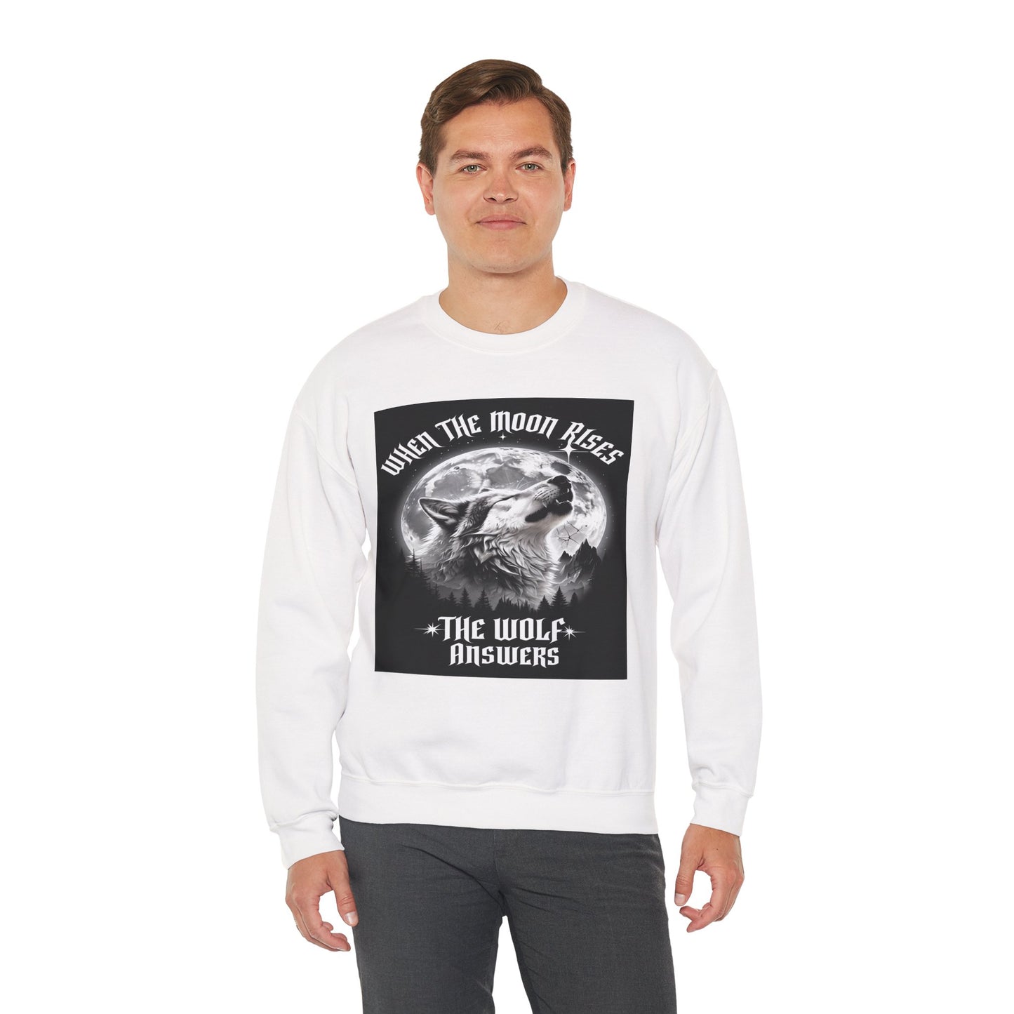 Wolf Howling at Moon Sweatshirt - Gothic Halloween