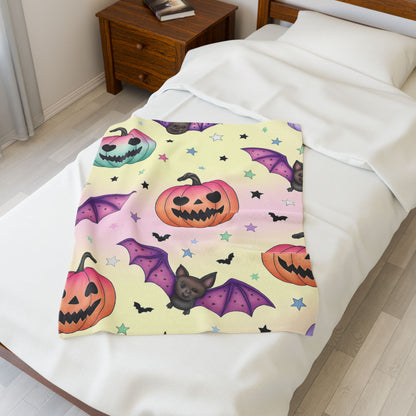 Halloween Plush Blanket, Cozy Trick or Treat Throw, Spooky Decor, Bat and Pumpkin Design, Perfect for Fall and Halloween Celebrations