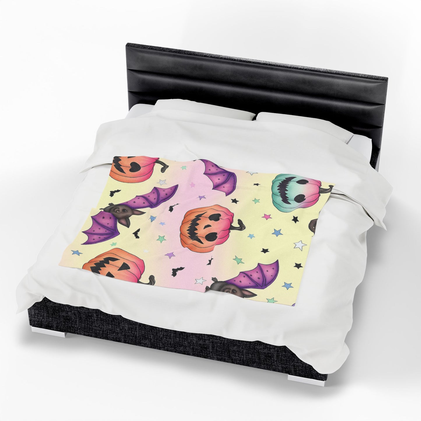 Halloween Plush Blanket, Cozy Trick or Treat Throw, Spooky Decor, Bat and Pumpkin Design, Perfect for Fall and Halloween Celebrations