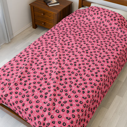 Cozy Pink Velveteen Plush Blanket for Ultimate Comfort, Soft Throw Blanket for Home Decor, Perfect Gift for Mothers Day, Snuggle [...]